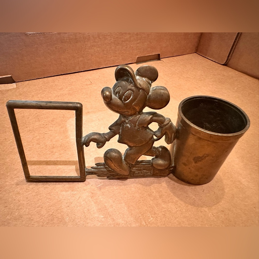 Vintage Walt Disney Productions Brass Mickey Mouse Picture Frame Desk Pen Holder